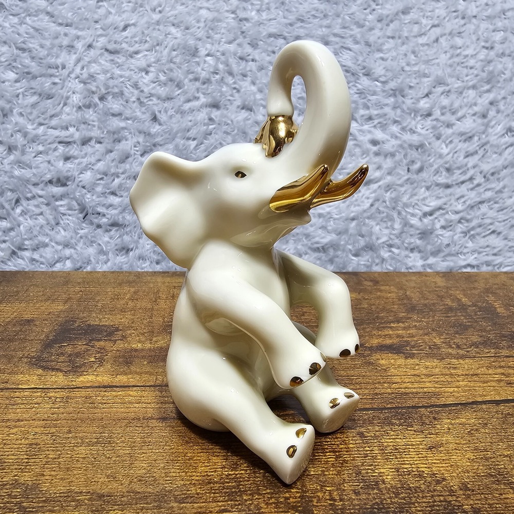 Lenox‎ Porcelain Sitting Elephant Figurine Gold Accents Trunk Up Lucky Bath Time